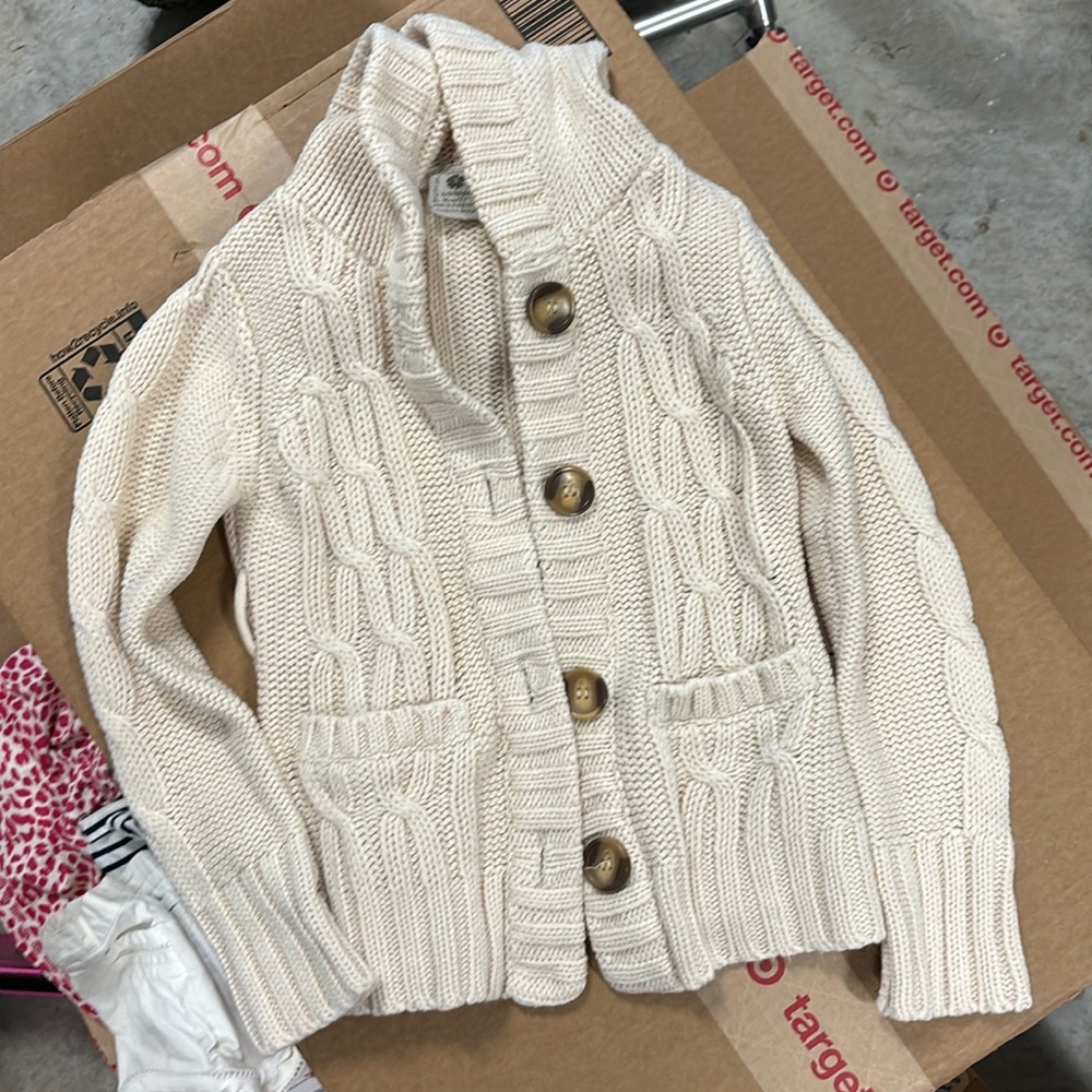 Adorable winter cardigan